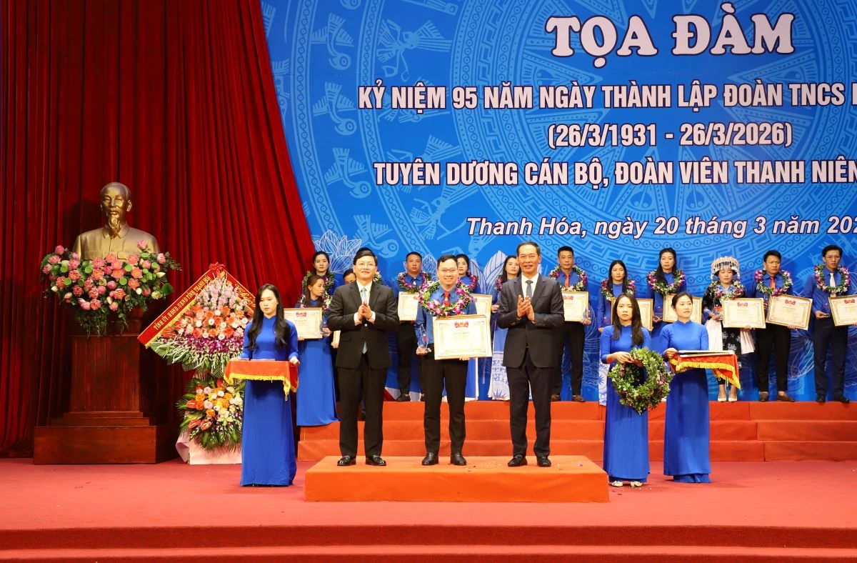 Phát huy mạnh mẽ hơn nữa vai trò tiên phong, xung kích, sáng tạo của thanh niên trong sự nghiệp xây dựng và bảo vệ quê hương, đất nước