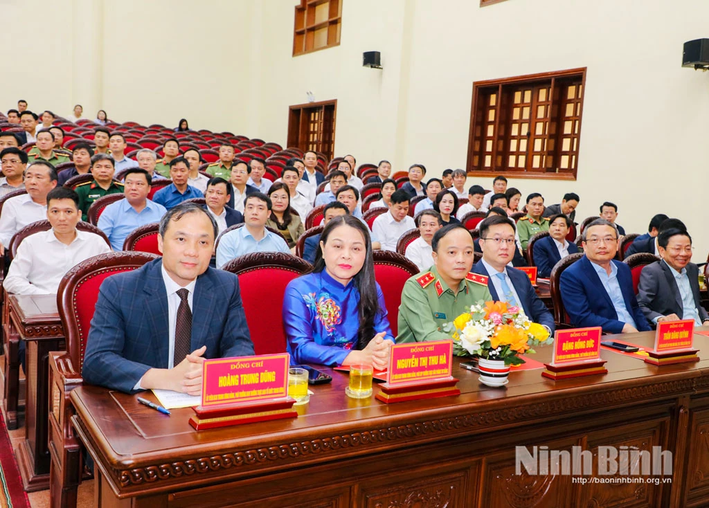 Đồng chí Trần Đăng Quỳnh được Bộ Chính trị chỉ định giữ chức Phó Bí thư Tỉnh ủy Ninh Bình