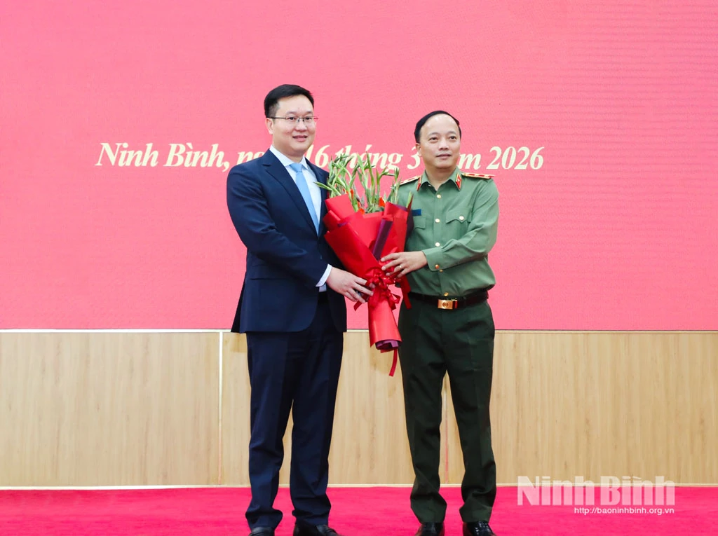 Đồng chí Trần Đăng Quỳnh được Bộ Chính trị chỉ định giữ chức Phó Bí thư Tỉnh ủy Ninh Bình