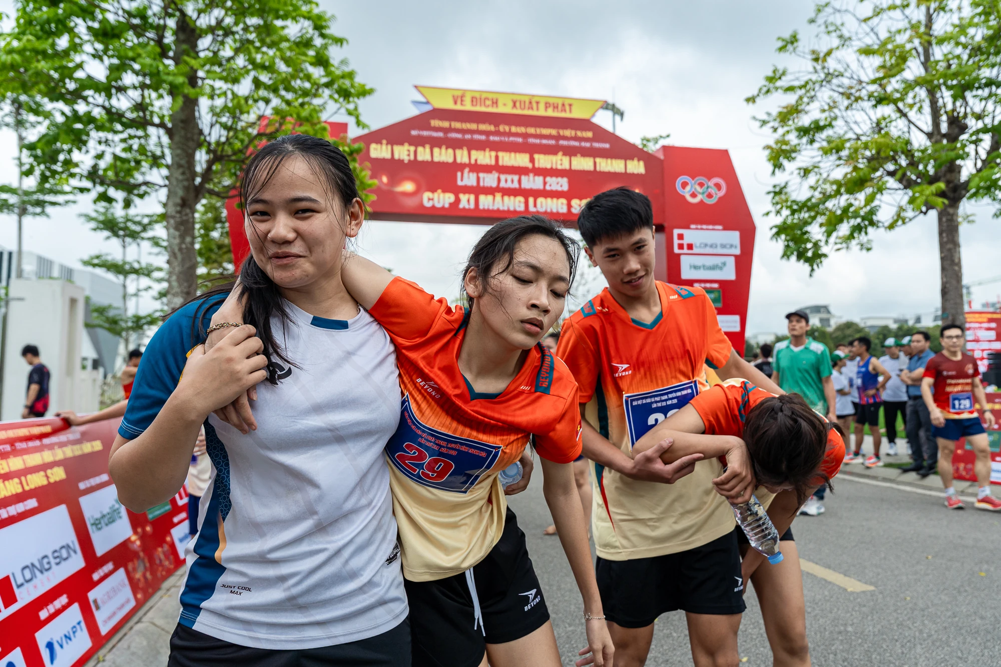 Những bước chạy “vì sức khỏe toàn dân – vì an ninh Tổ quốc” trên đường đua việt dã Báo và PTTH Thanh Hoá lần thứ XXX năm 2026