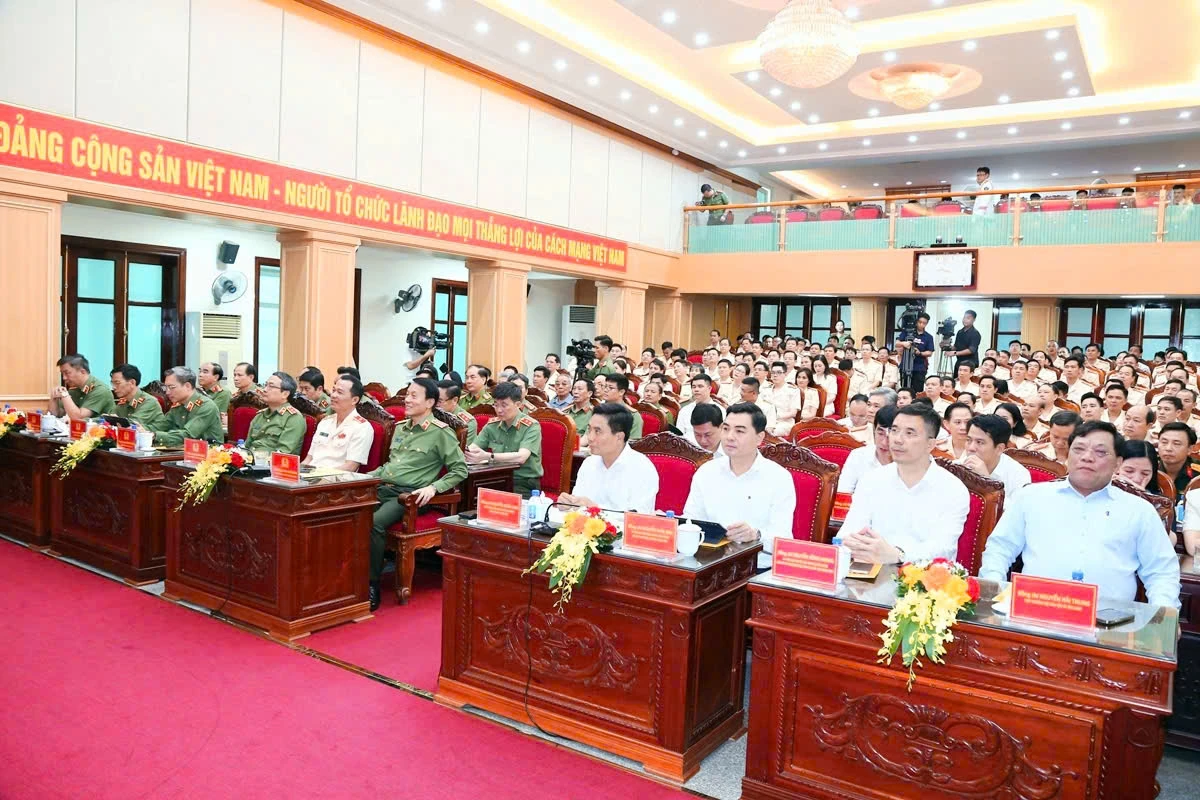 Bộ trưởng Bộ Công an Lương Tam Quang làm việc với Công an tỉnh Thanh Hóa