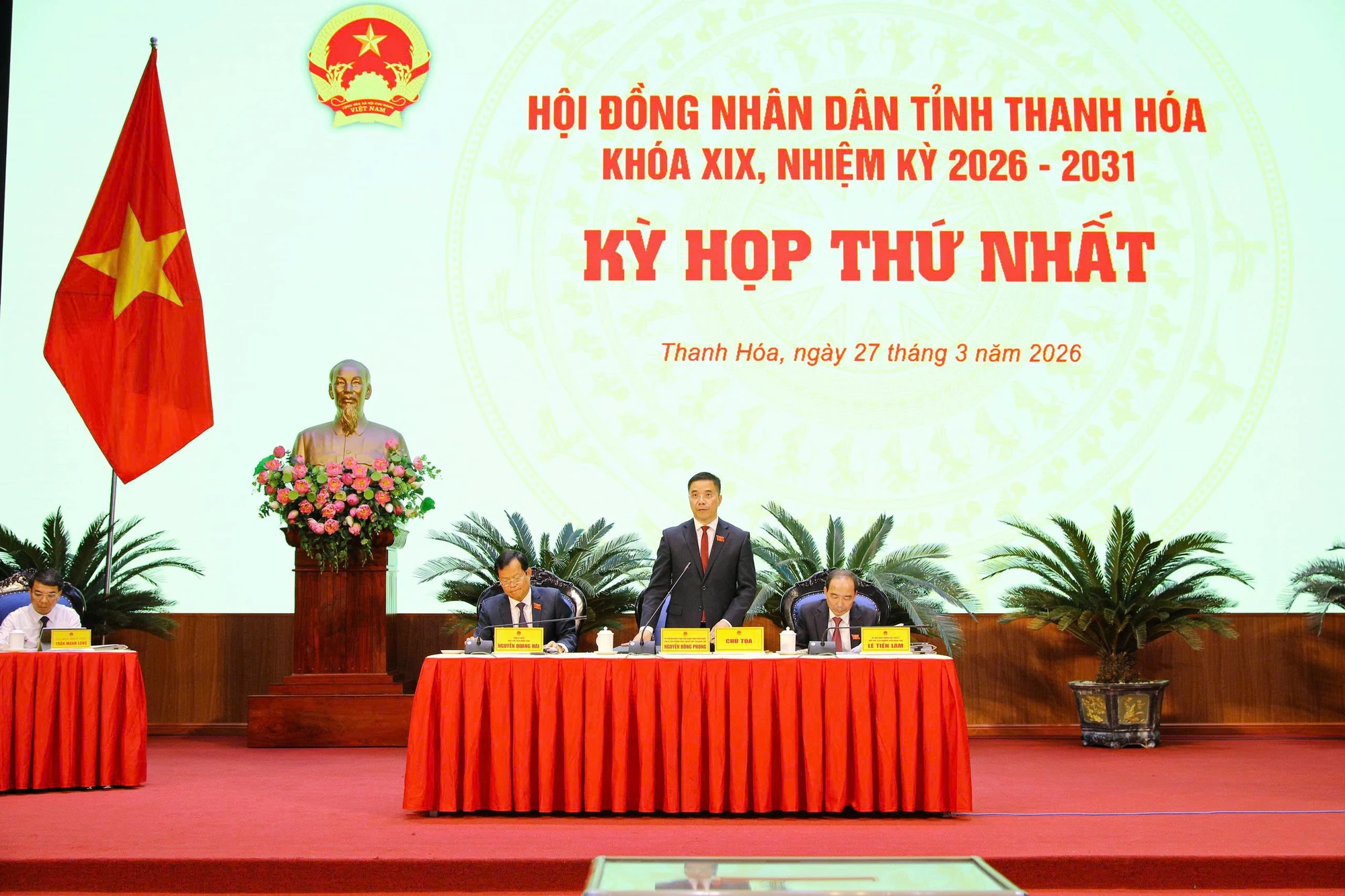 Kỳ họp thứ nhất HĐND tỉnh Thanh Hóa khóa XIX bầu các chức danh lãnh đạo HĐND, UBND tỉnh