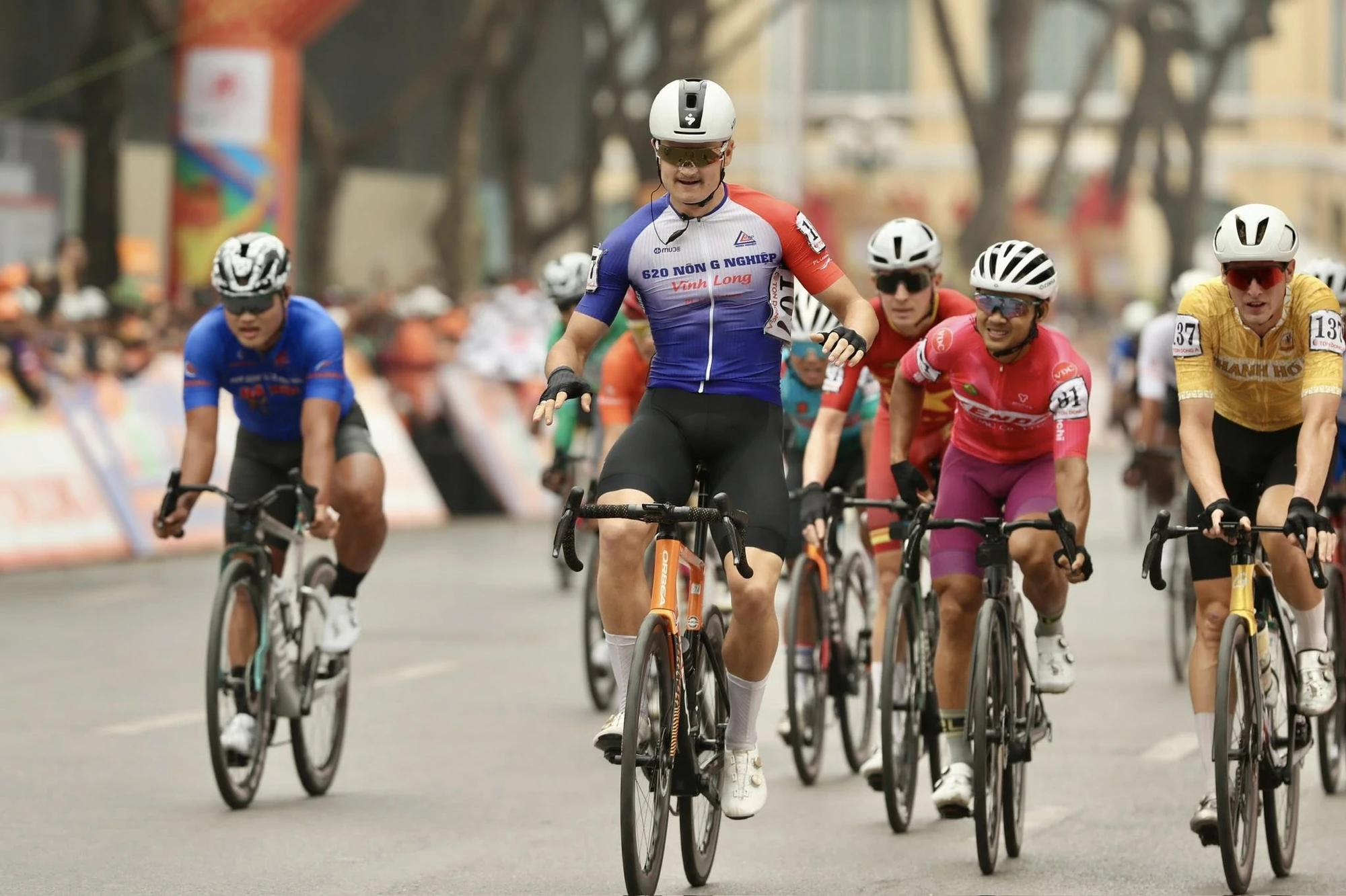 Ngoại binh Thanh Hóa về nhì chặng hồ Hoàn Kiếm Cuộc đua xe đạp Cúp Truyền hình TP.HCM – Tôn Đông Á 2026