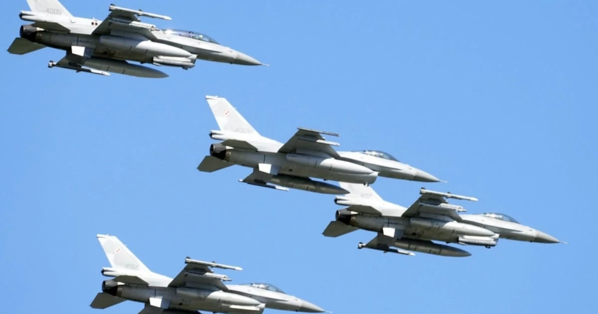 Ba Lan điều tiêm kích chặn máy bay trinh sát Nga trên biển Baltic