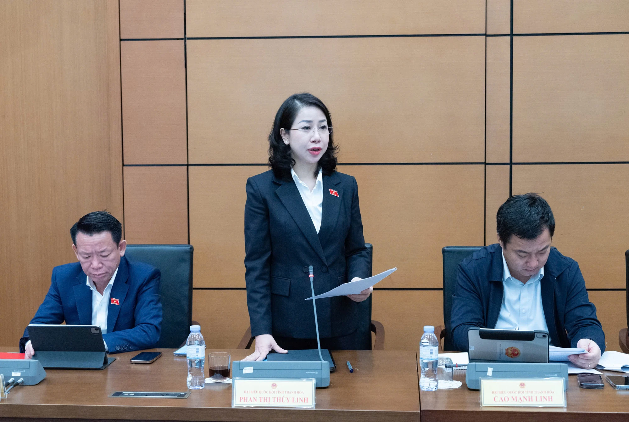 Đề xuất giải pháp phát triển kinh tế bền vững, phấn đấu đạt mục tiêu tăng trưởng hai con số