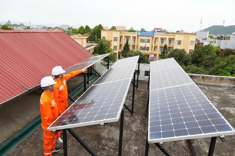 Công ty Điện lực Thanh Hóa tăng cường nhiều giải pháp bảo đảm cung ứng điện mùa nắng nóng năm 2026