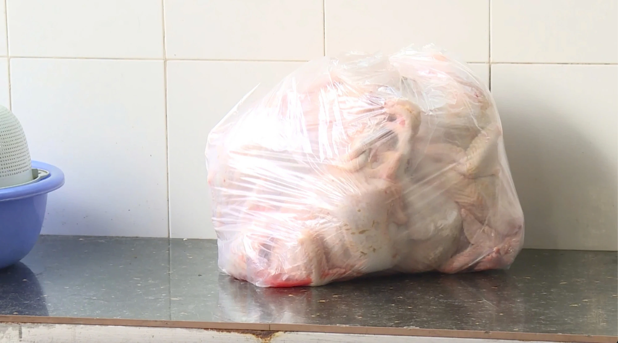 An toàn thực phẩm tại bếp ăn bán trú: Khi “chốt chặn” bị bỏ ngỏ