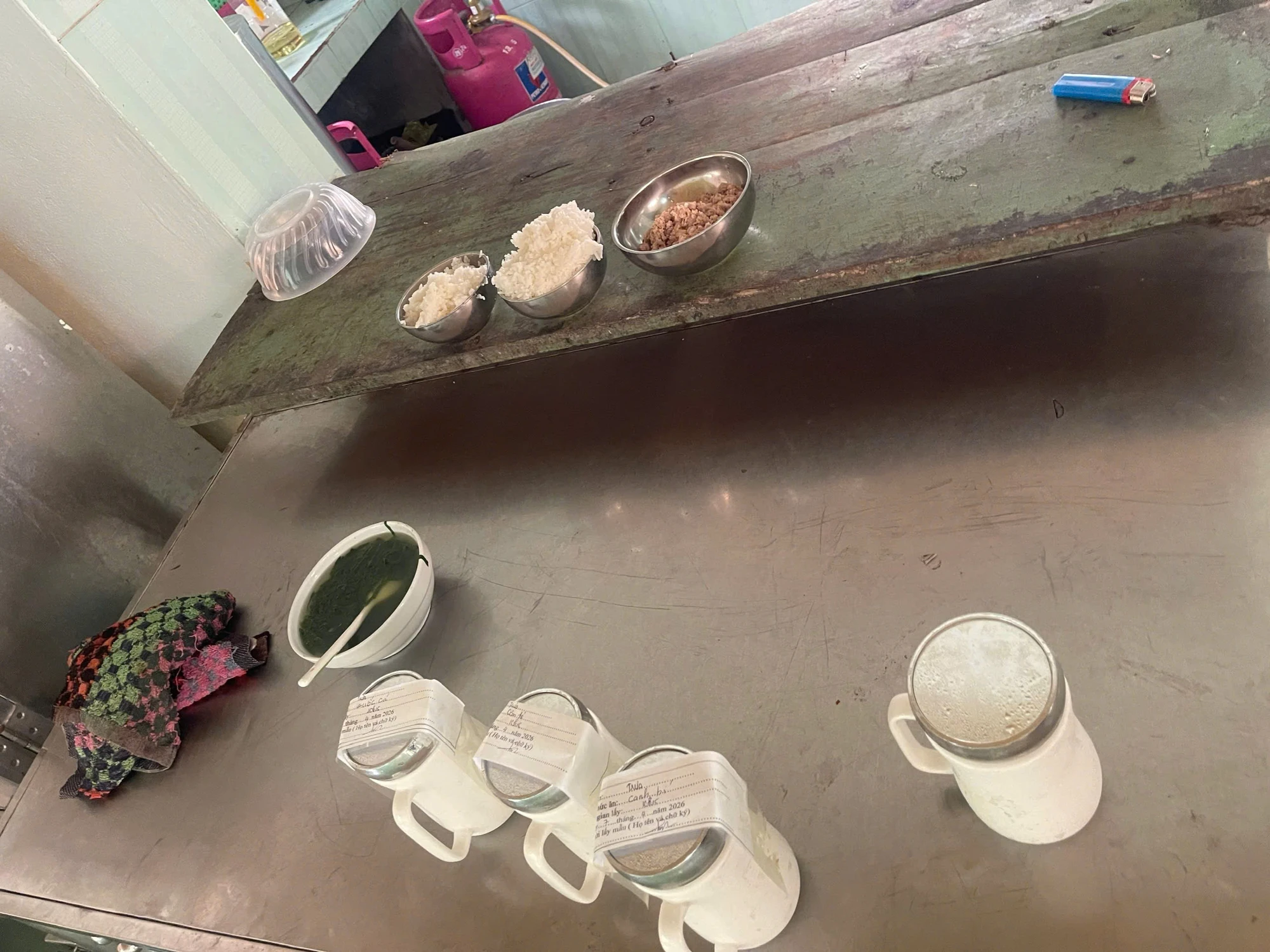 An toàn thực phẩm tại bếp ăn bán trú: Khi “chốt chặn” bị bỏ ngỏ