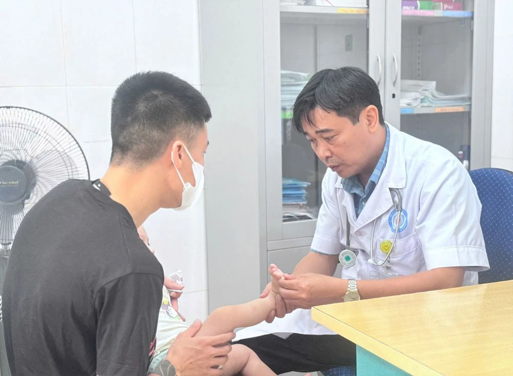 Bệnh tay chân miệng gia tăng, các dịch bệnh khác cơ bản được kiểm soát