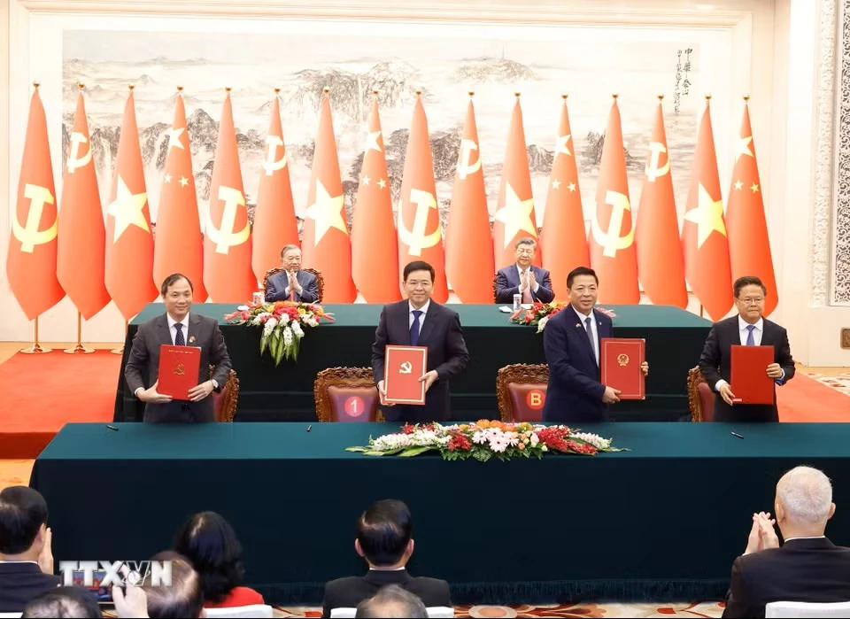 Lễ ký các văn kiện hợp tác giữa hai nước Việt Nam-Trung Quốc