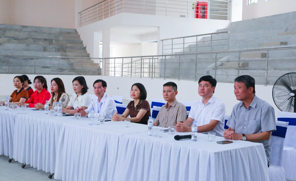 Sôi nổi Giải bóng chuyền nam xã Như Thanh