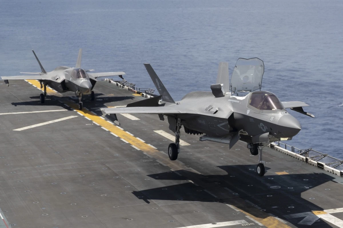 Nhật Bản hạ thủy tàu sân bay thứ 2 có khả năng mang tiêm kích F-35B