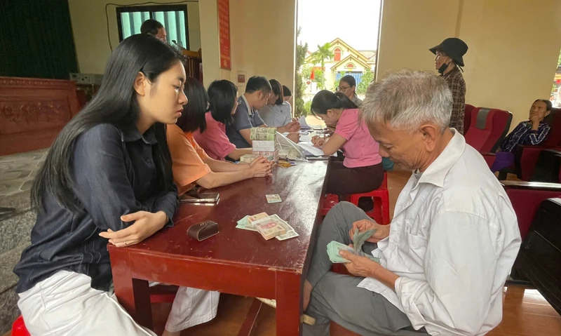 Đến với dân, nghe dân nói và bảo vệ quyền lợi chính đáng của dân