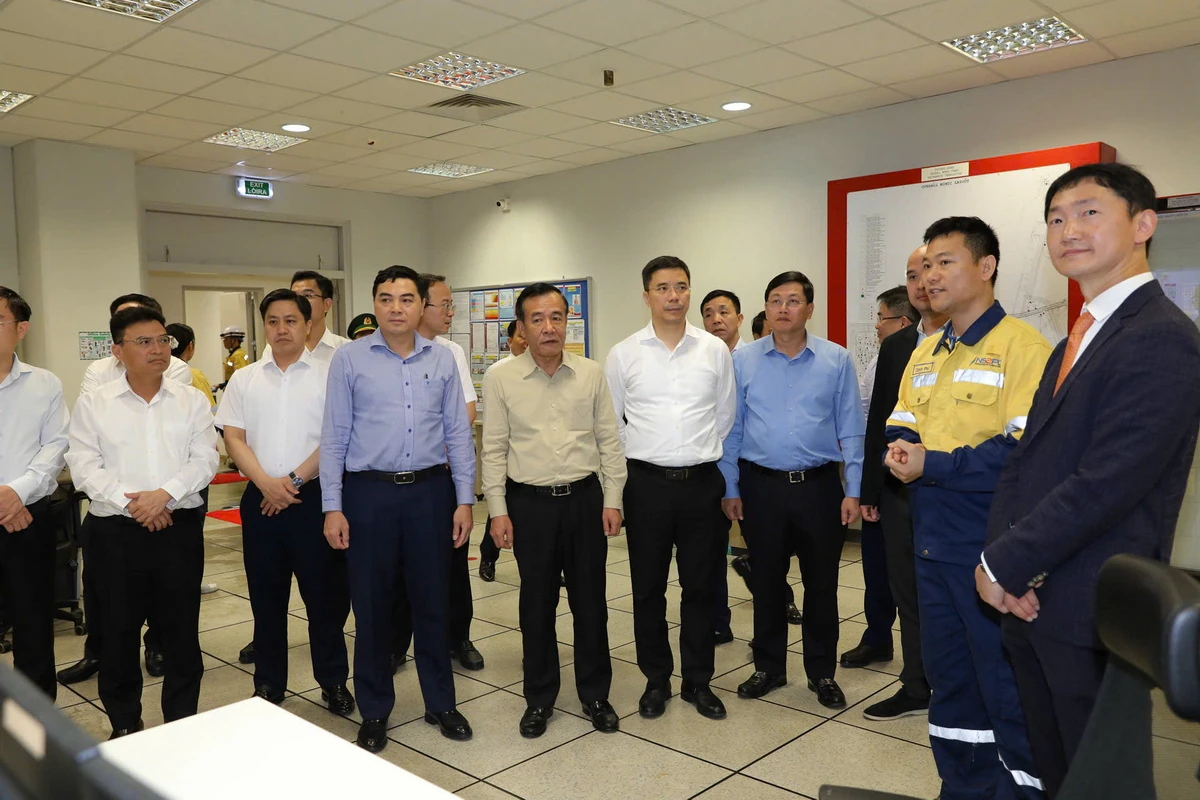 Bí thư Tỉnh ủy Lê Đức Thái kiểm tra các dự án trọng điểm tại Khu kinh tế Nghi Sơn