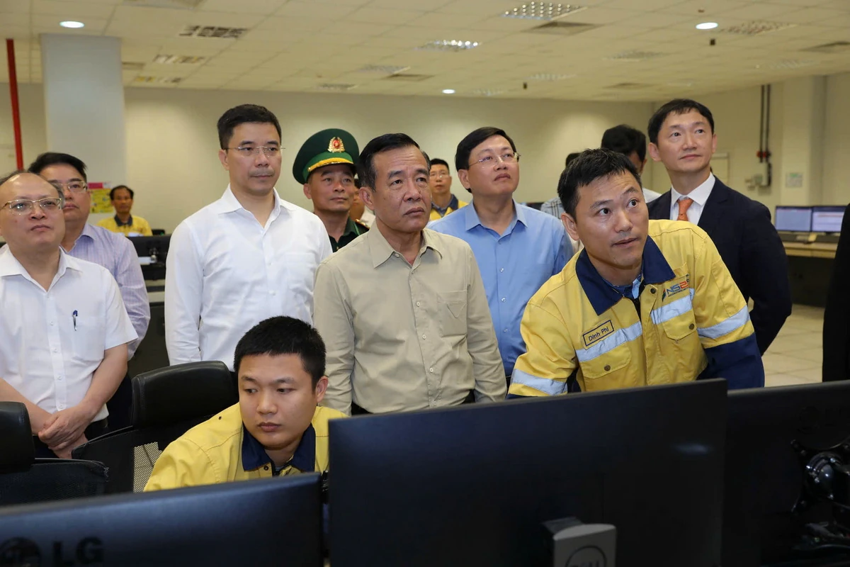 Bí thư Tỉnh ủy Lê Đức Thái kiểm tra các dự án trọng điểm tại Khu kinh tế Nghi Sơn