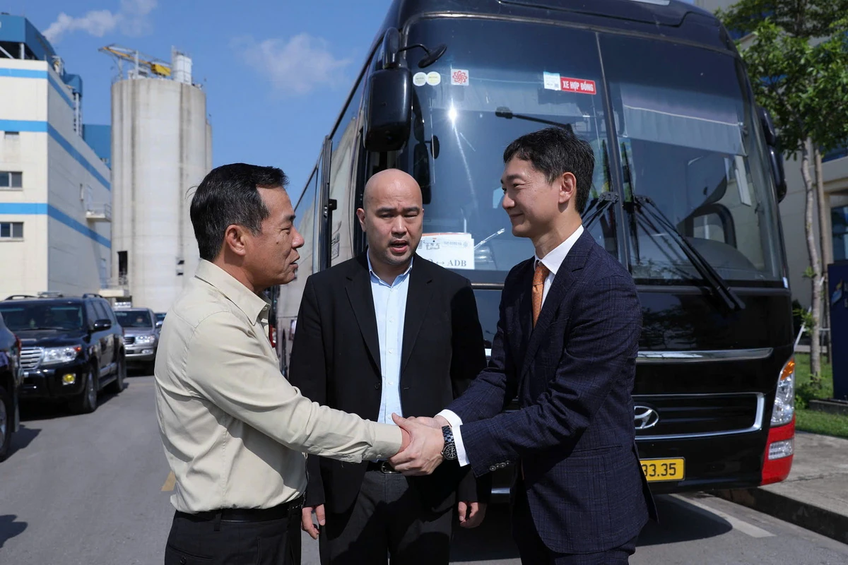 Bí thư Tỉnh ủy Lê Đức Thái kiểm tra các dự án trọng điểm tại Khu kinh tế Nghi Sơn