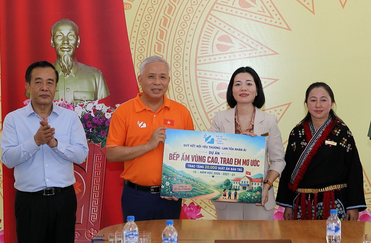 Quỹ kết nối yêu thương - Lan tỏa nhân ái, thắp sáng niềm tin cho học sinh vùng cao biên giới