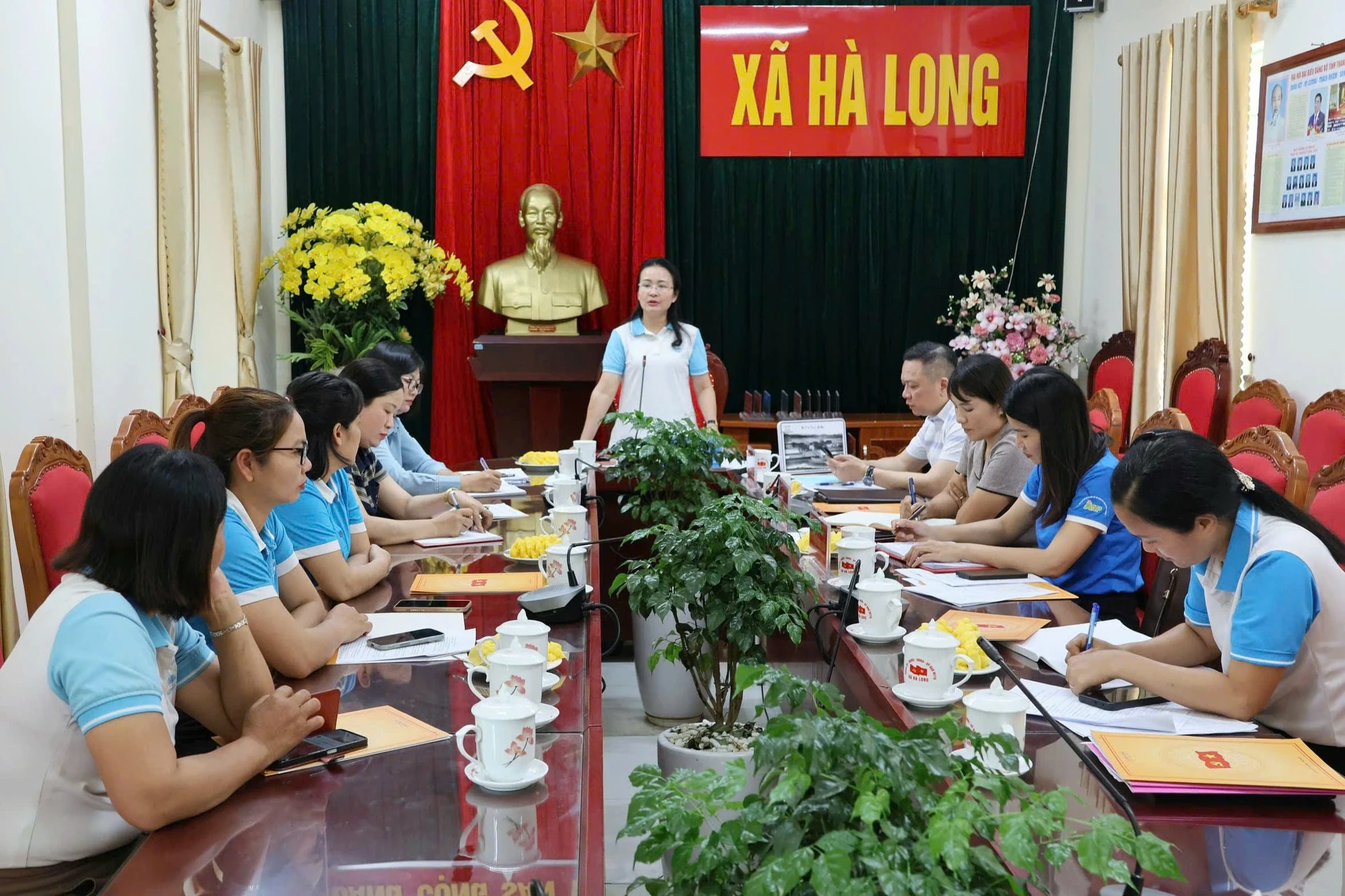 Phát huy vai trò phụ nữ Hà Long trong xây dựng NTM, phát triển kinh tế và xây dựng gia đình hạnh phúc