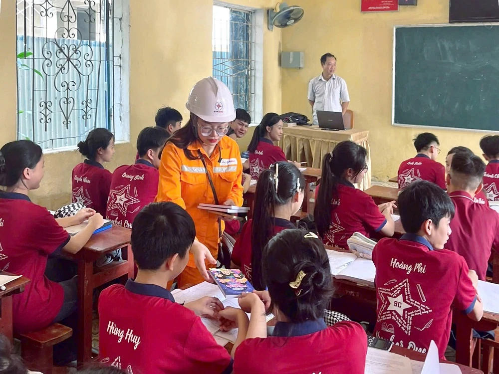 Đa dạng hình thức tuyên truyền tạo chuyển biến thực chất về an toàn điện trong cộng đồng