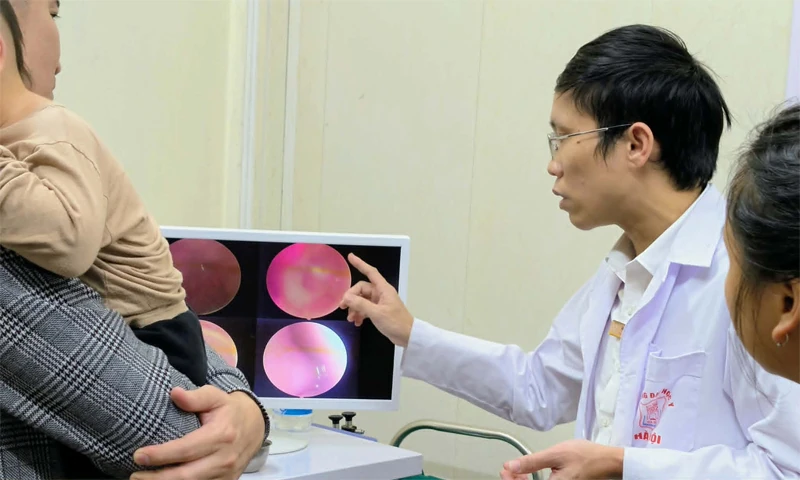 Những sai lầm thường mắc của phụ huynh có con bị viêm tai giữa cấp