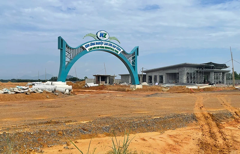 Đặt lợi ích của người dân làm trung tâm trong giải phóng mặt bằng các dự án