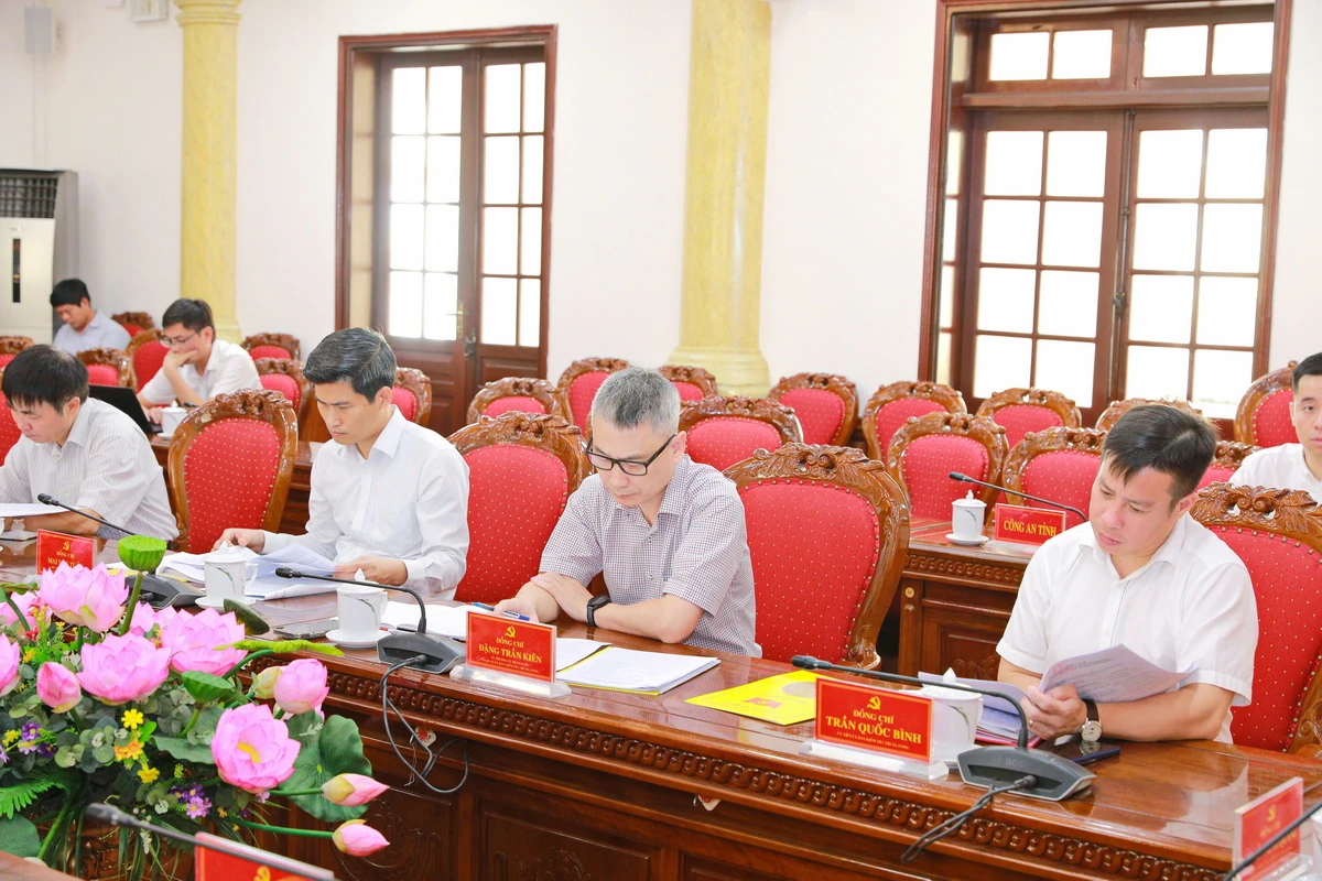 Công bố quyết định và kế hoạch giám sát thường xuyên việc tháo gỡ khó khăn các dự án tồn đọng, kéo dài tại Thanh Hóa