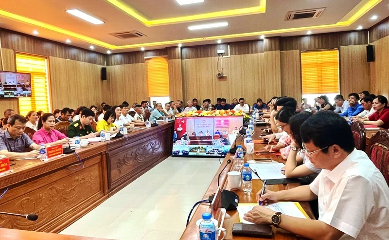 Đại biểu HĐND tỉnh tiếp xúc cử tri tại đơn vị bầu cử số 20