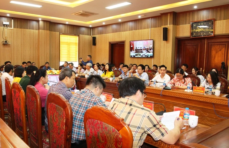 Đại biểu HĐND tỉnh tiếp xúc cử tri tại đơn vị bầu cử số 20