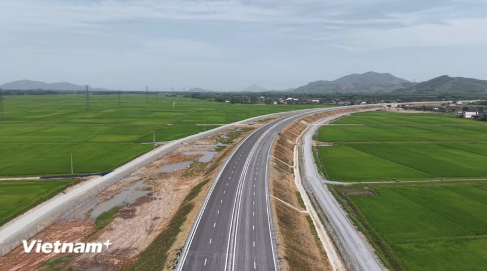 Lấy ý kiến địa phương về phương án mở rộng lên 6 làn xe cao tốc Bắc-Nam
