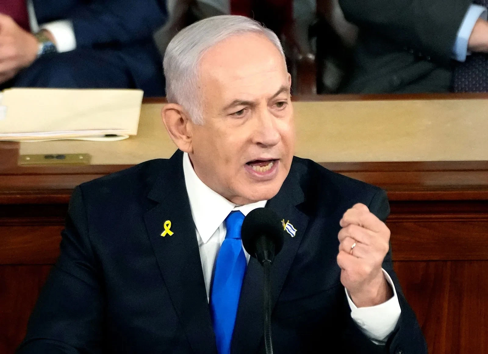 Thủ tướng Netanyahu ra lệnh tiến sâu vào các khu vực của Hezbollah