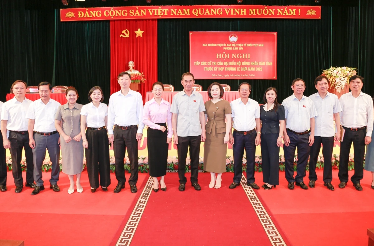 Phó Bí thư Tỉnh ủy Trịnh Tuấn Sinh tiếp xúc cử tri phường Sầm Sơn và Nam Sầm Sơn