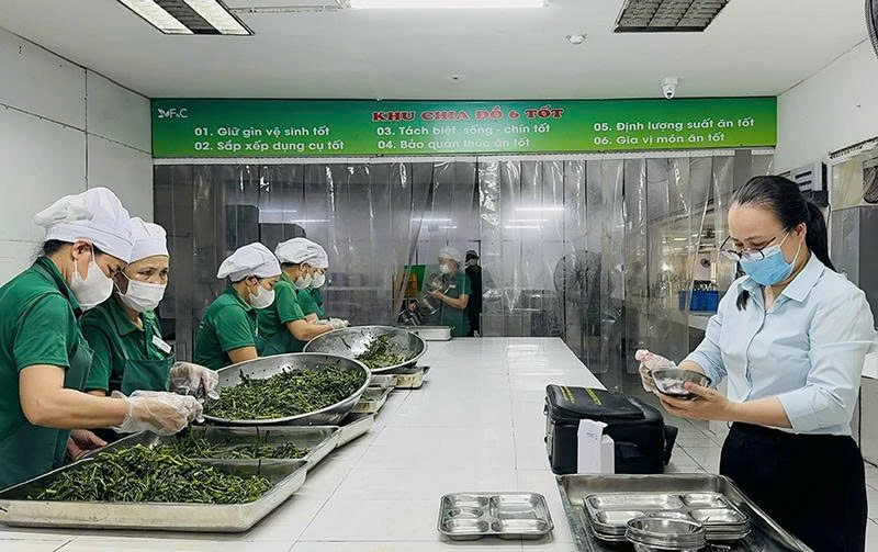Bảo đảm an toàn thực phẩm mùa nắng nóng