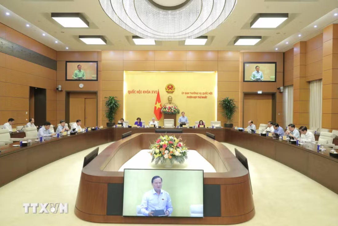 Ban hành các nghị quyết về điều chỉnh Chương trình lập pháp năm 2026