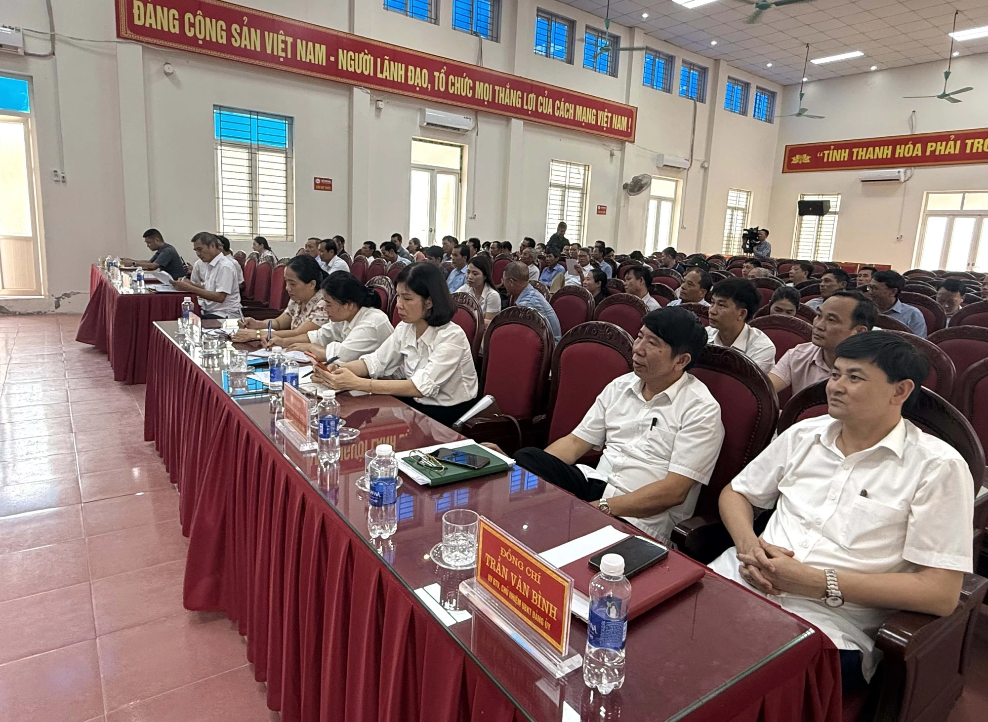 Đại biểu HĐND tỉnh tiếp xúc cử tri xã Tân Tiến