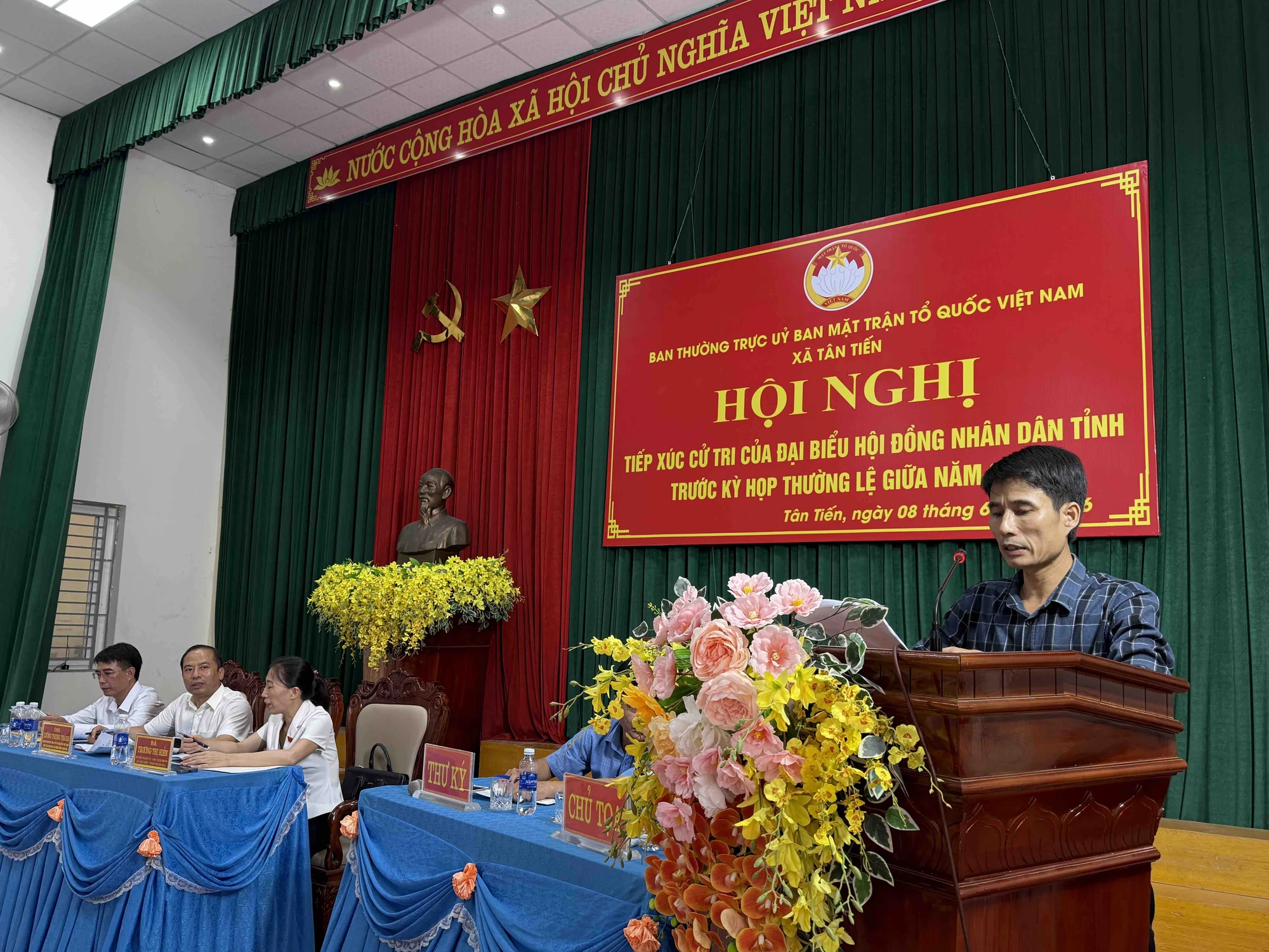 Đại biểu HĐND tỉnh tiếp xúc cử tri xã Tân Tiến