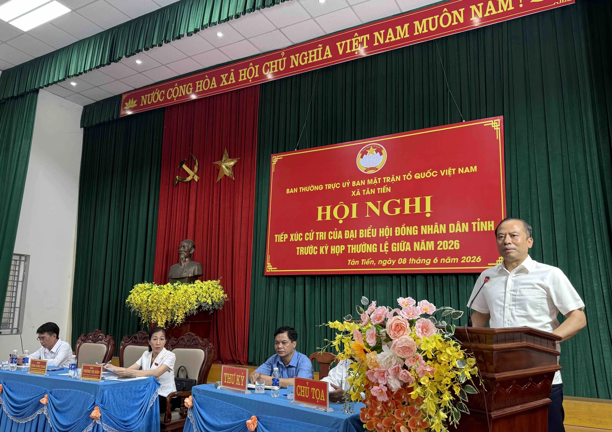 Đại biểu HĐND tỉnh tiếp xúc cử tri xã Tân Tiến