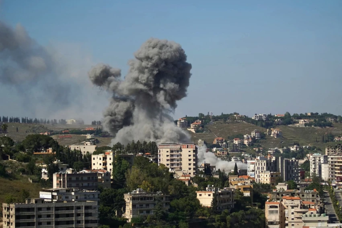 Israel và Hezbollah tiếp tục cáo buộc nhau vi phạm ngừng bắn, biểu tình gây sức ép lên Chính phủ Israel