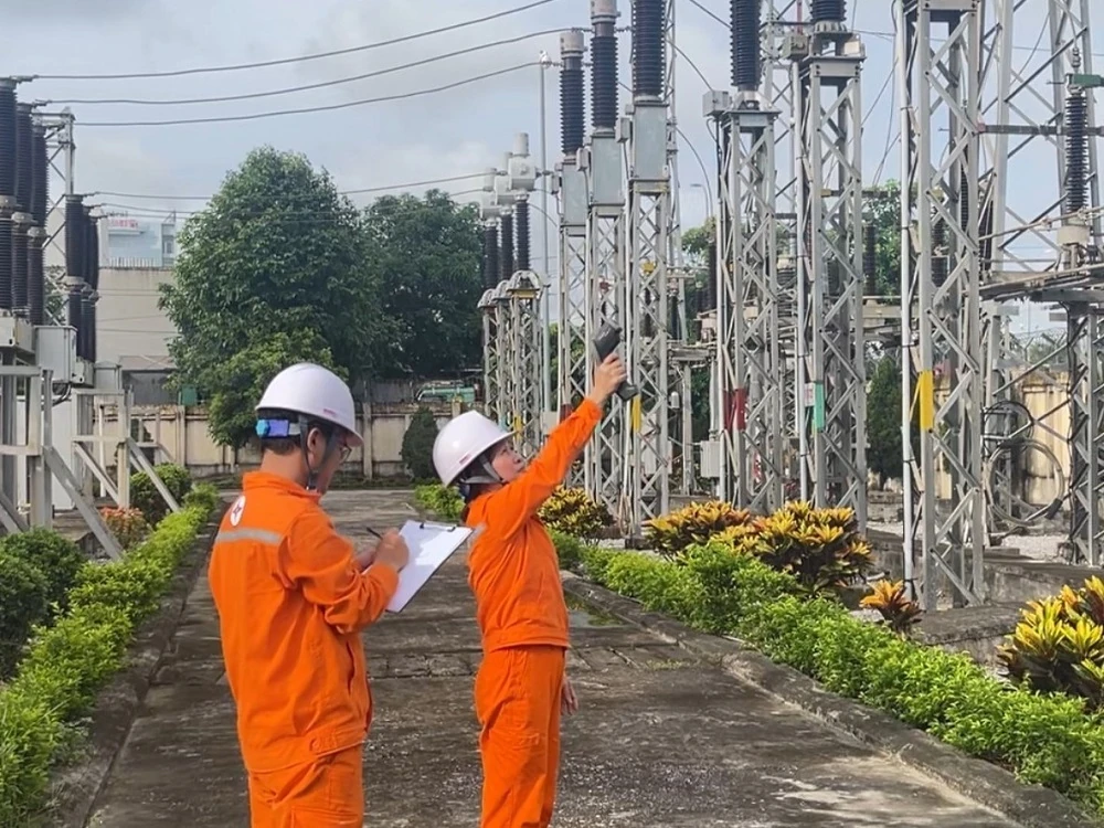 Phụ nữ ngành điện - Lan tỏa giá trị bình đẳng trong hành trình đổi mới