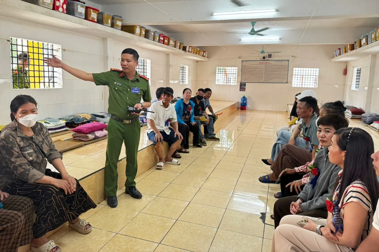900 thân nhân phạm nhân tham dự ngày hội gia đình tại Trại giam Thanh Cẩm