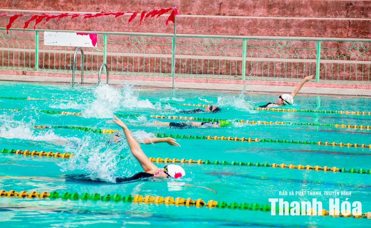 Sôi nổi giải bơi Đại hội Thể dục thể thao tỉnh Thanh Hoá lần thứ X