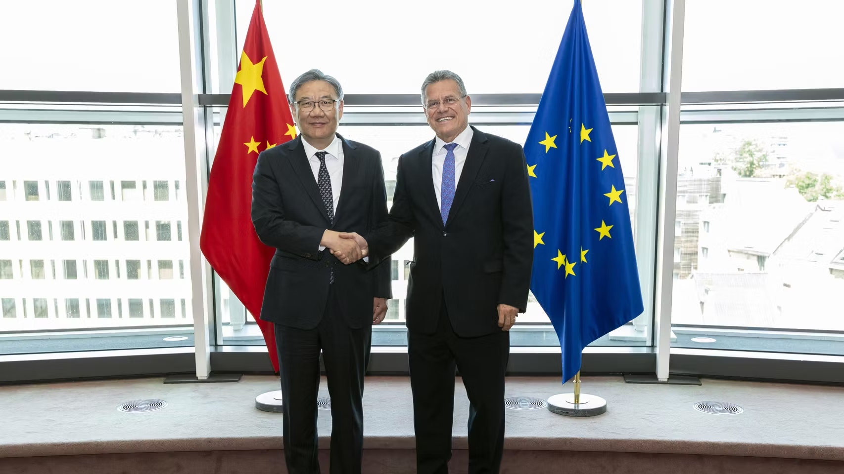 EU, Trung Quốc nhất trí đối thoại thu hẹp thâm hụt thương mại