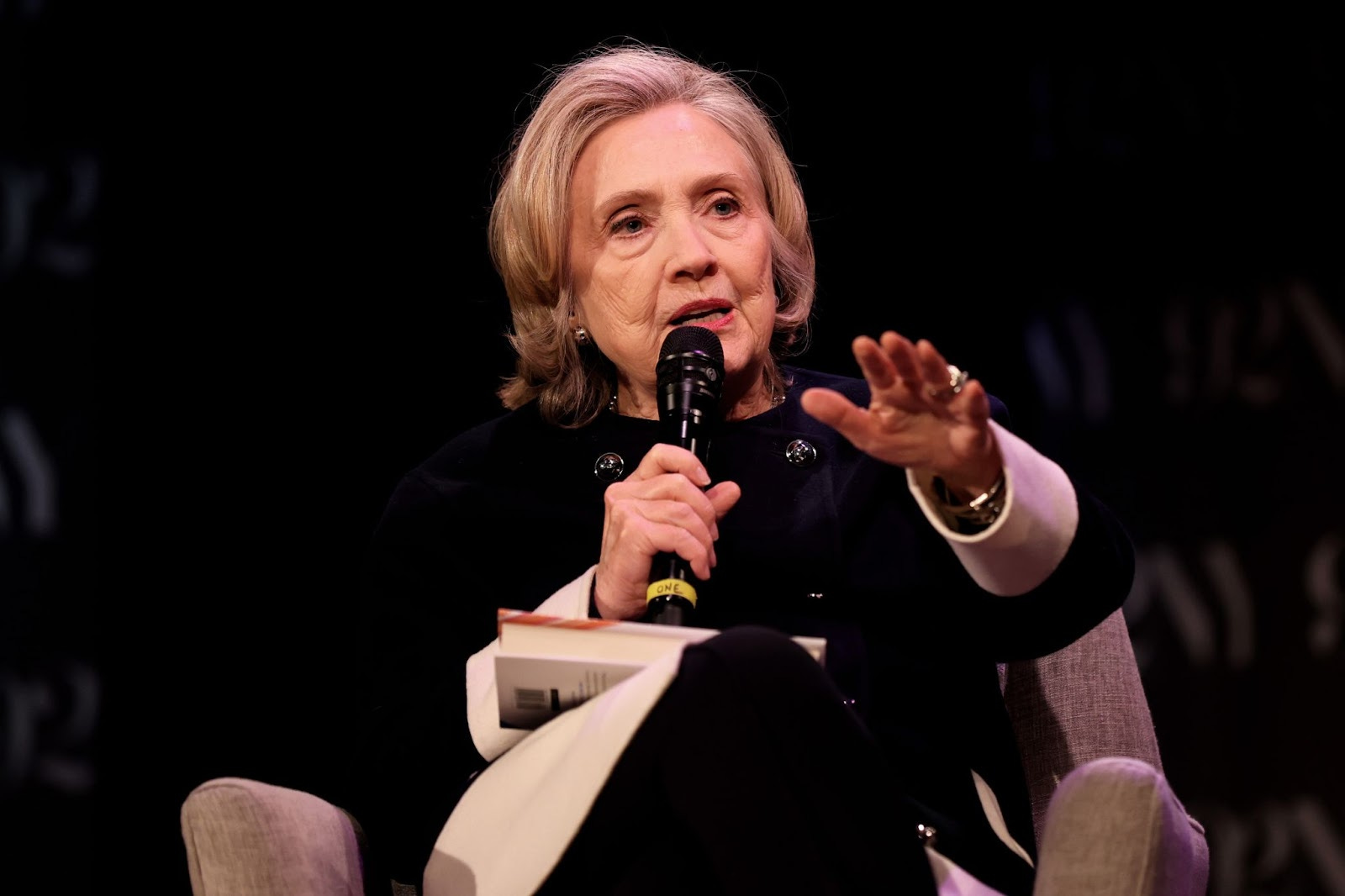 Bầu cử Mỹ: Bà Hillary Clinton kêu gọi xóa bỏ hệ thống Đại cử tri đoàn