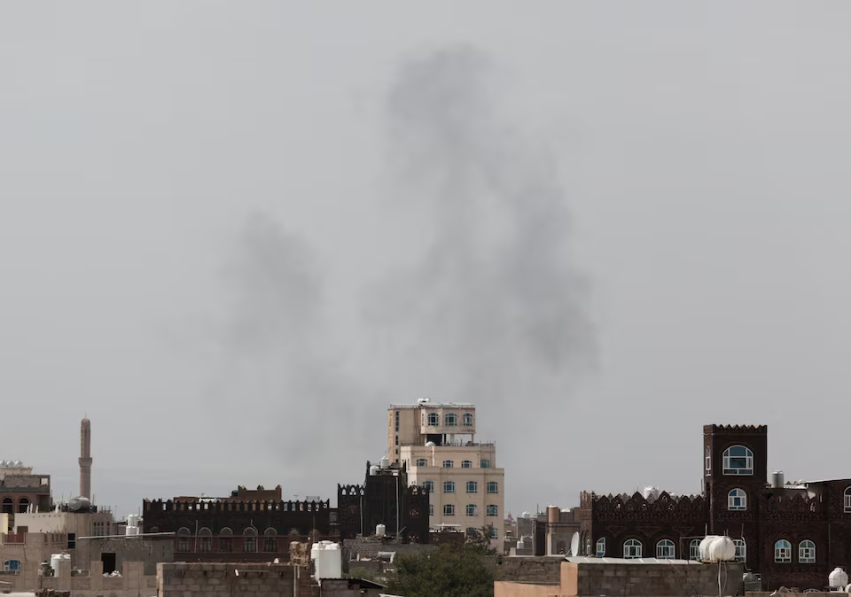 Houthi tấn công sân bay Saudi Arabia, nguy cơ tái bùng phát xung đột