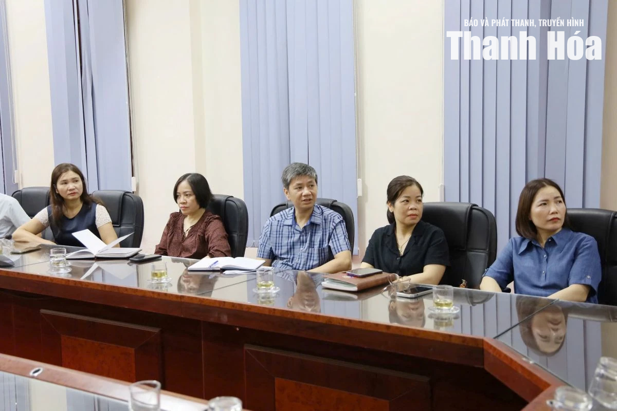 Đưa tỷ số giới tính khi sinh đạt mức cân bằng tự nhiên