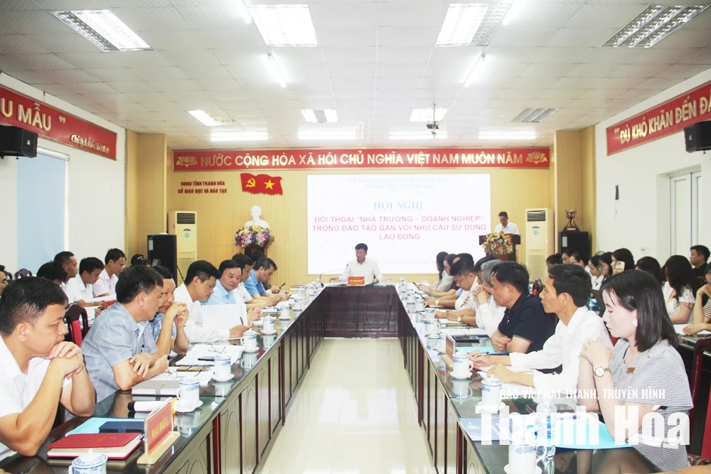 Thúc đẩy hợp tác “Nhà trường - Doanh nghiệp” trong phát triển nguồn nhân lực