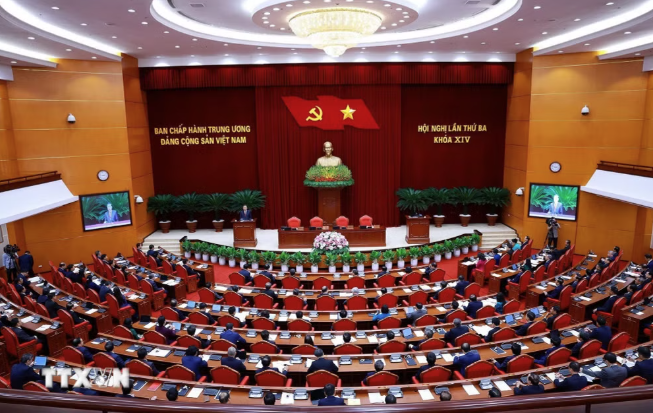 Bế mạc Hội nghị lần thứ ba Ban Chấp hành Trung ương Đảng khóa XIV