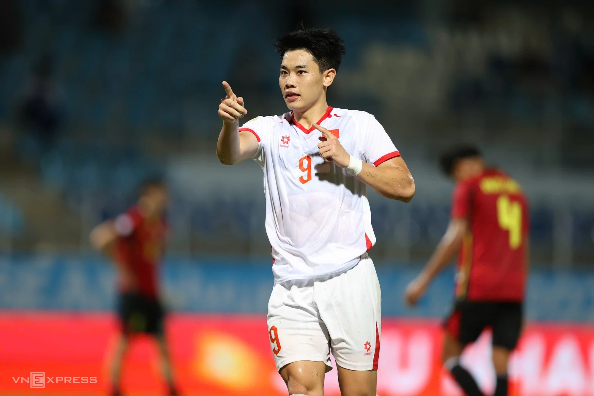 Tuyển Việt Nam thắng đậm Timor Leste; Klopp “dọa” rời tuyển Đức ngay trong ngày ra mắt