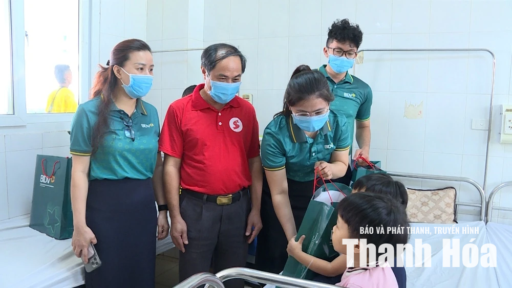 Khởi động chương trình “Hành trình đỏ” lần thứ XIV, năm 2026