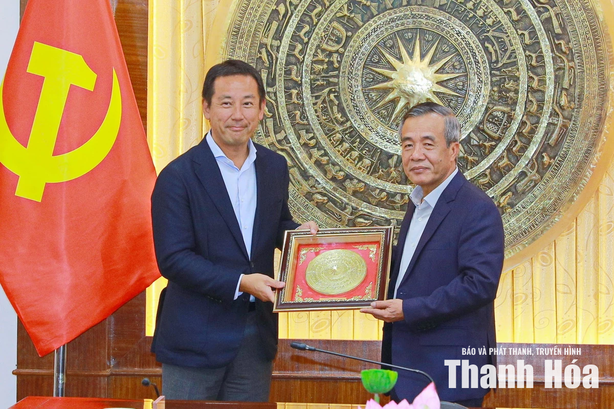 Bí thư Tỉnh ủy Lê Đức Thái tiếp và làm việc với Đoàn công tác của Tập đoàn Sumitomo Corporation