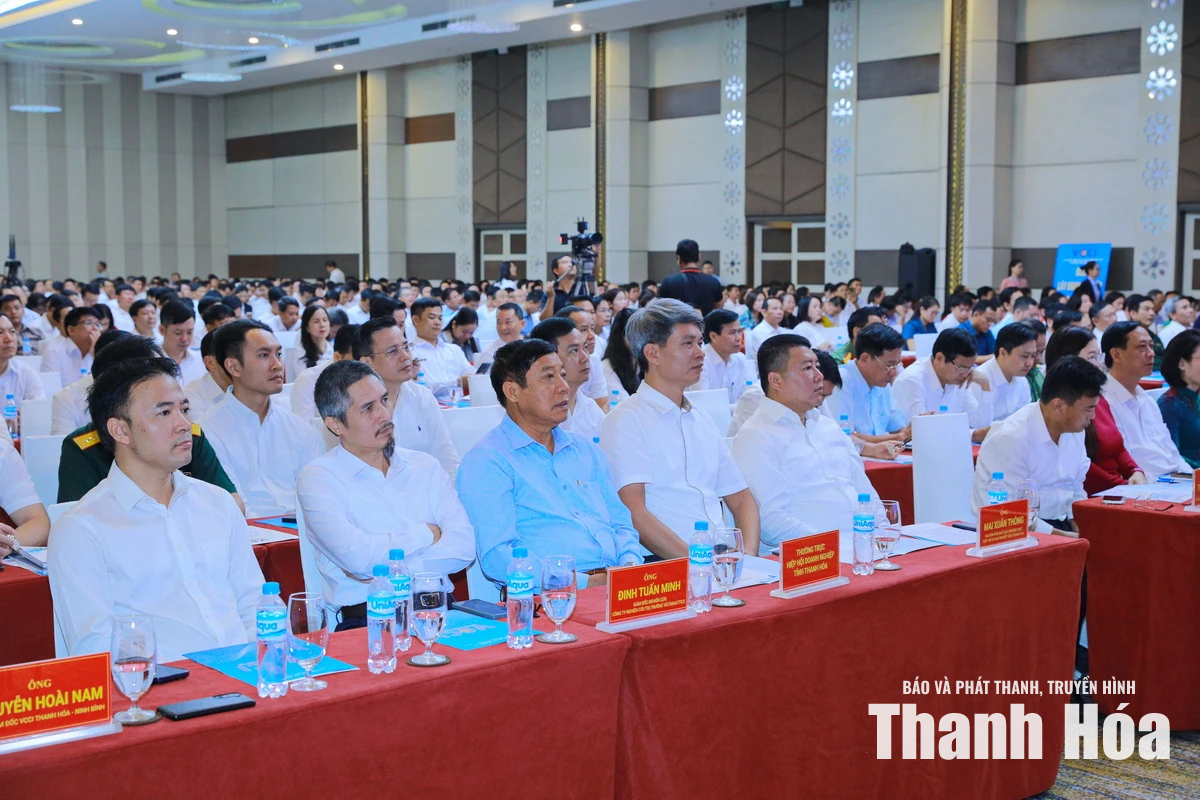 Công bố kết quả Chỉ số năng lực cạnh tranh cấp sở, ban, ngành và địa phương tỉnh Thanh Hóa năm 2025